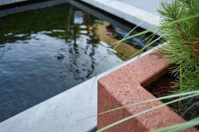 Cortenstalen plantenbakken – moderne tuin
